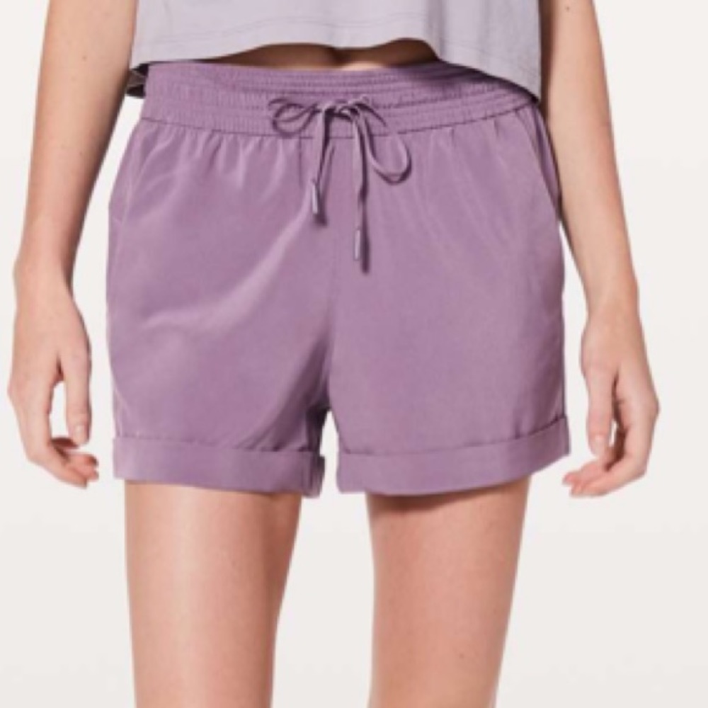 Lululemon Spring Break Away Short 3”